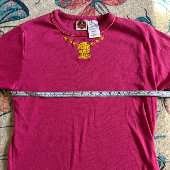 Adorable Y2K Looney Tunes T-shirt w/ Tweety S XL - Picture 2 of 3